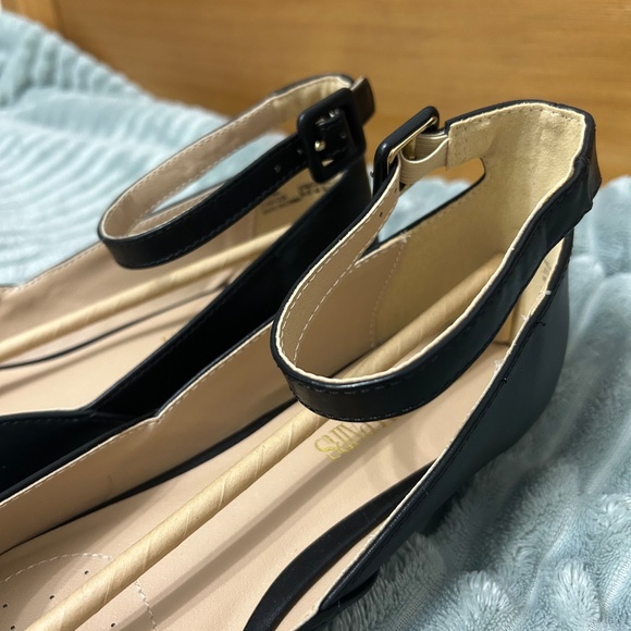 Black Kitten Heels With Adjustable Buckle - Picture 9 of 10